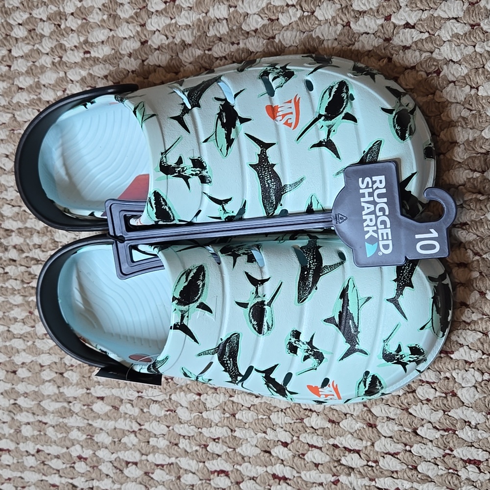 Rugged Shark Size 10 Flip Flops Shoes Discovery Shark Week Washable Floatable - Picture 1 of 3